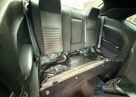 2013 Dodge Challenger R z USA, uszkodzony, nr VIN 2C3CDYBT2DH682053